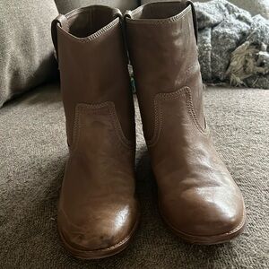 Frye boots leather beige women’s 8